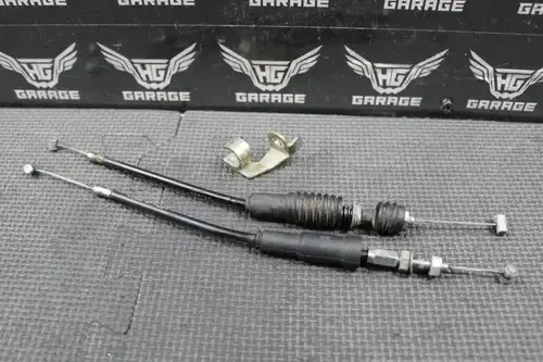 02-04 HONDA CR250R OEM RC EXHAUST POWERVALVE CABLES HOLDER BRACKET 14360-KZ3-L20
