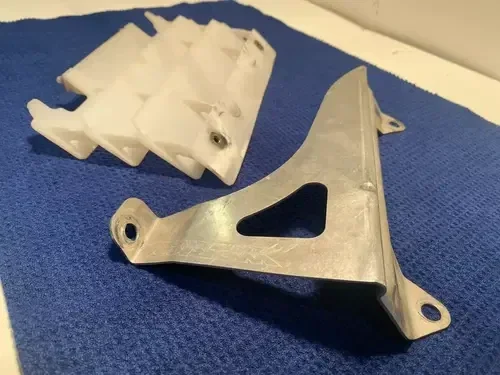 02 – 12 Yamaha YZ85 YZ 85 Radiator Shroud Vent Louver Guard & WORKS BRACE 2006