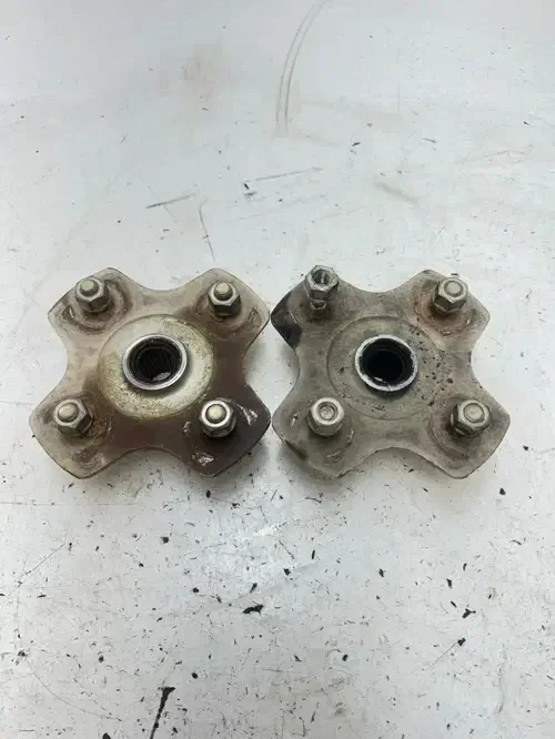 03 2003 Honda Foreman 450 TRX450FM OEM Set Rear Back Hubs Hub Lugs Left Right