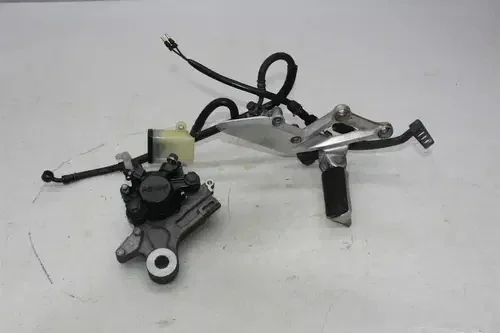 11-13 HONDA CBR250R RIGHT REARSET REAR SET DRIVER FOOT PEG BRAKE MASTER CALIPER