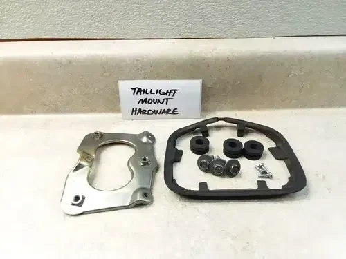 1988 Kawasaki VN 1500 Vulcan VN1500-A2 Taillight Mount Hardware PJ-11