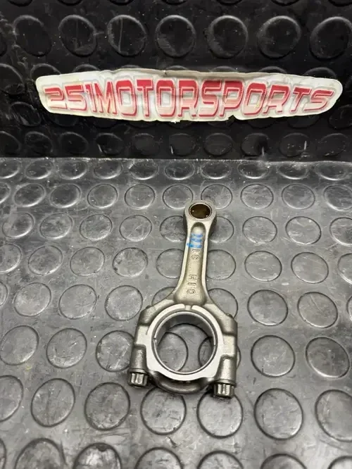 2006 – 2009 Suzuki GSXR 600 Engine Connecting Rods 12160-01H10 3