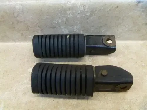 Honda 650 CB CUSTOM CB650 Used Rear Footpegs Set 1981 Vintage HB127