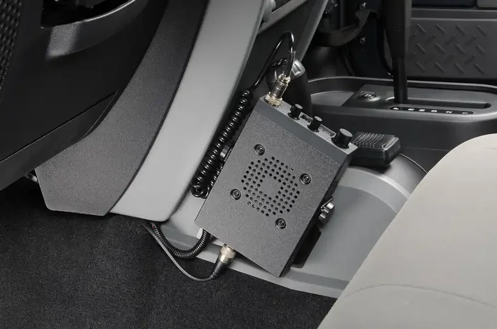 Quadratec CB Radio Mounting Bracket for 07-10 Jeep Wrangler JK with Factory Center Console