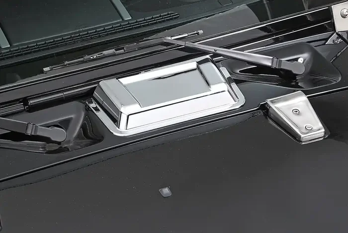 Rugged Ridge Line Hood Scoop for 98-18 Jeep Wrangler TJ & JK in Smoked Acrylic for 98-18 Jeep Wrangler TJ & JK