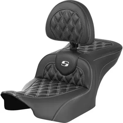 Saddlemen 2024 Harley-Davidson Street Glide EFI FLHX RoadSofa Seat – with Backrest – Carbon Fiber – Lattice Stitch – White Stitch – FLTR/FLHX ‘23-‘24